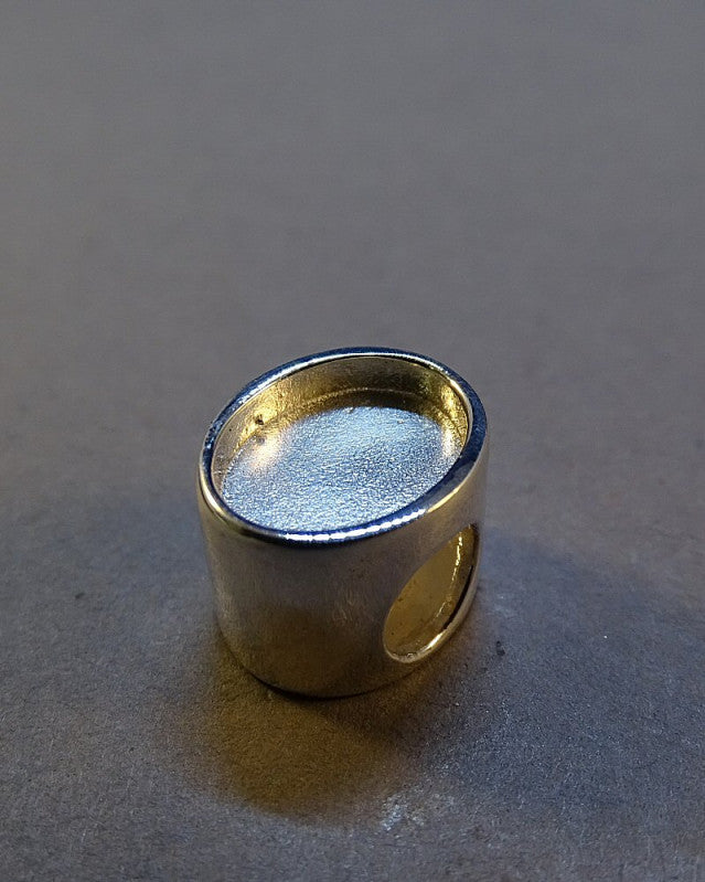 Round charm
