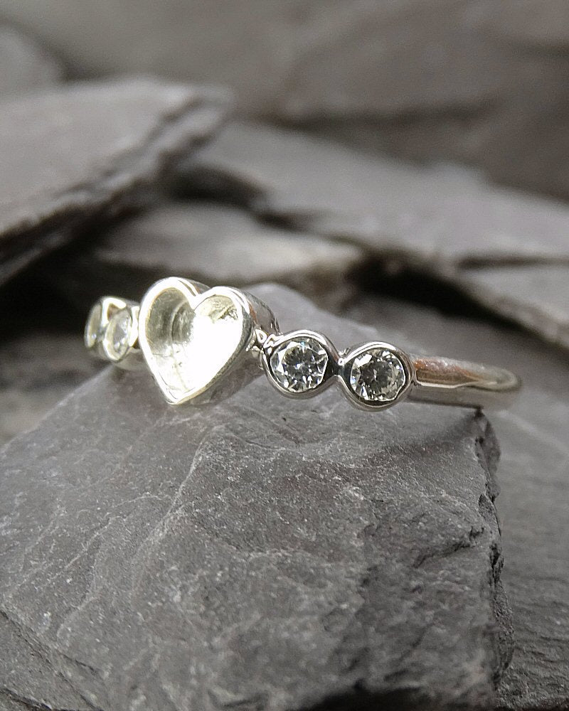Heart ring with cz stones