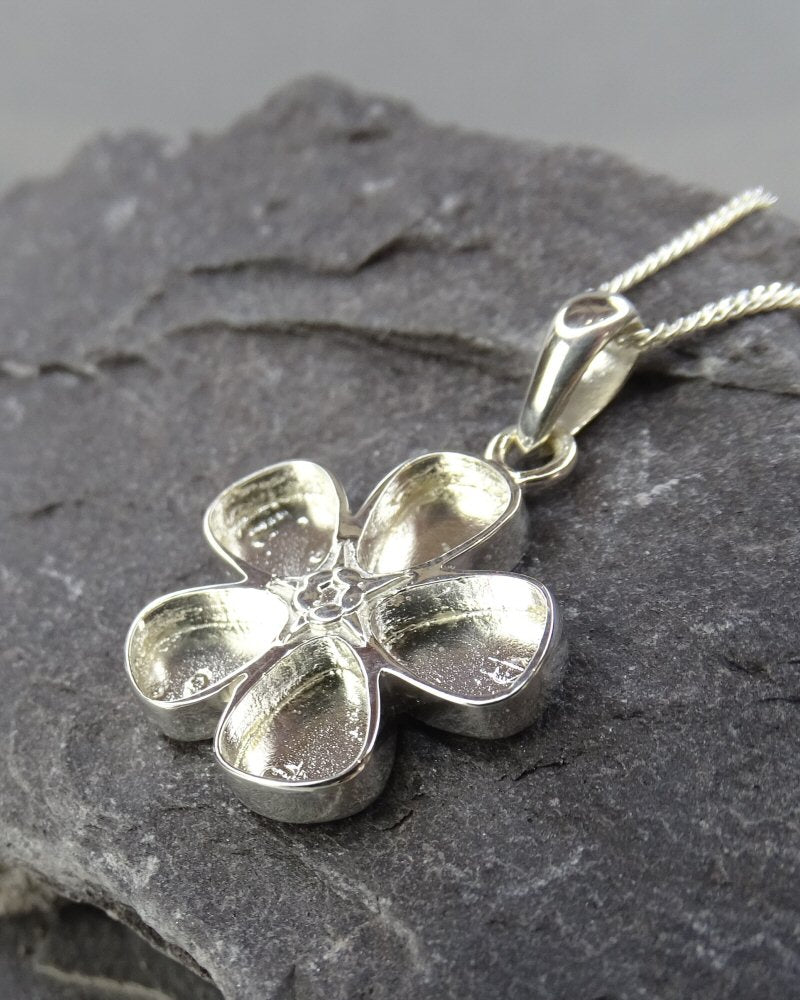 Beautiful flower pendant for cremation ashes or hair 🤍