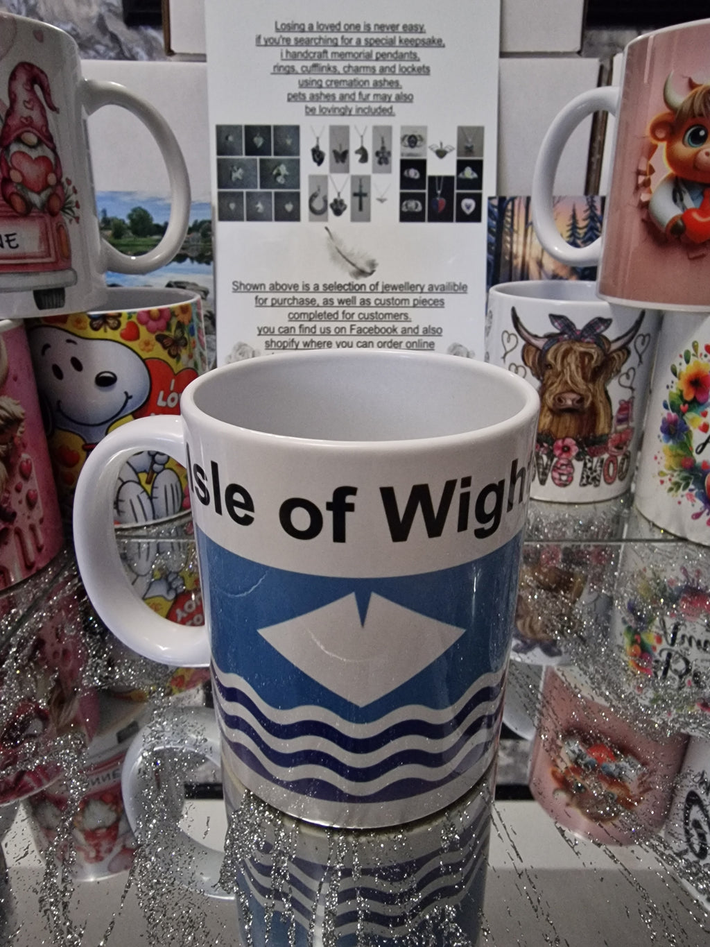 Isle of Wight Caulkhead mug. Isle of Wight flag and dialect.