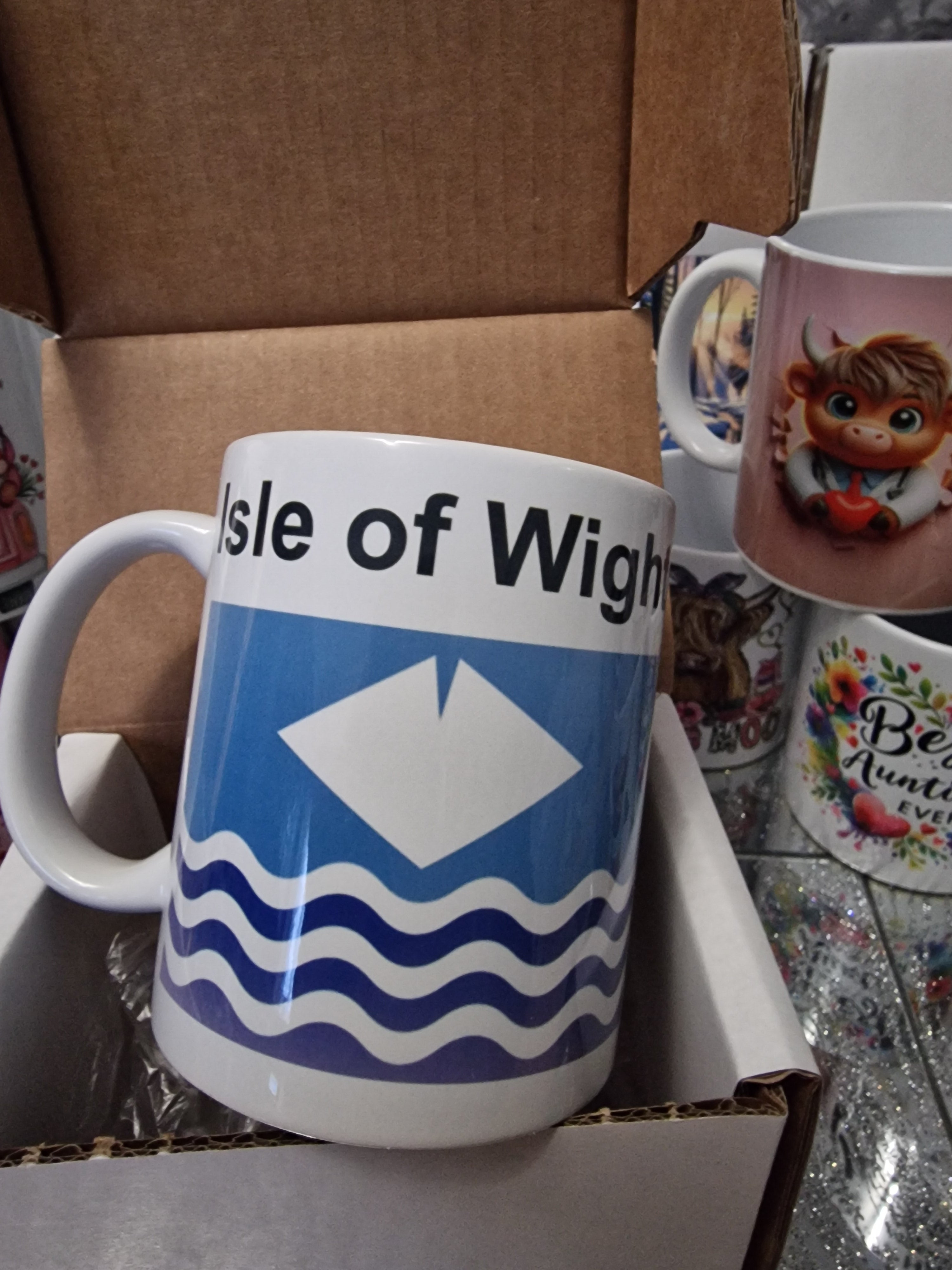 Isle of Wight Caulkhead mug. Isle of Wight flag and dialect.