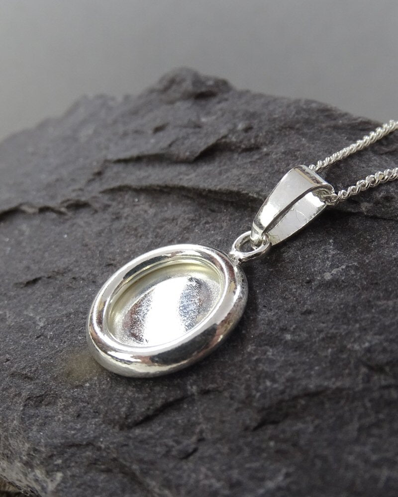 10mm round pendant