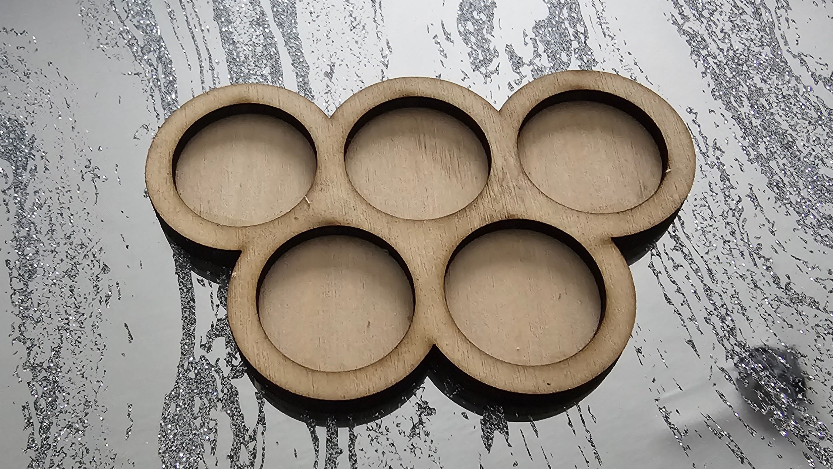 Movement trays designed for 25mm round bases, war gaming tabletop games, figure holder.